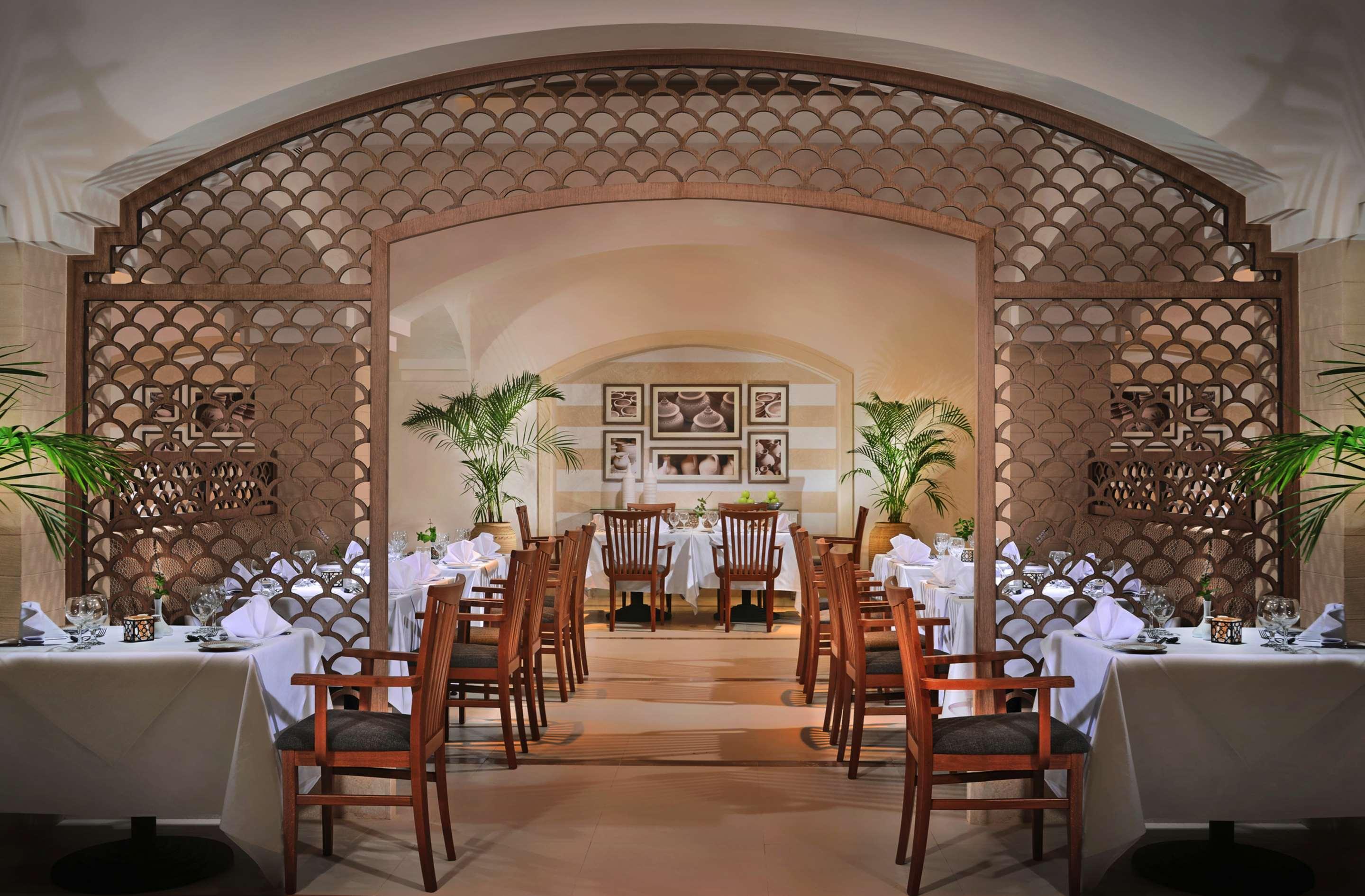 Hotel Steigenberger Alcazar Sharm el Sheikh Esterno foto The restaurant at the Four Seasons Hotel, Cairo